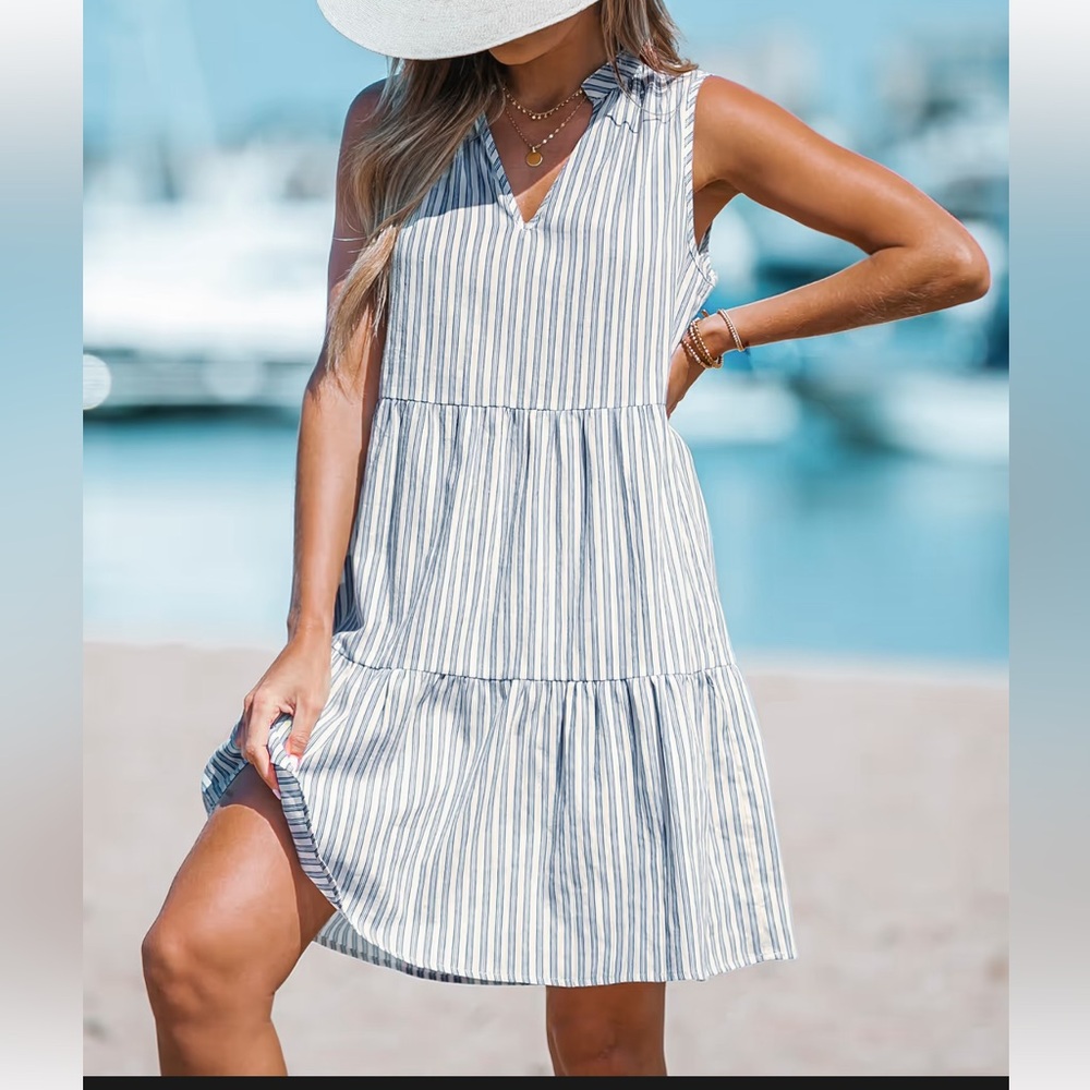 Cupshe Striped V-Neck Mini Dress size small